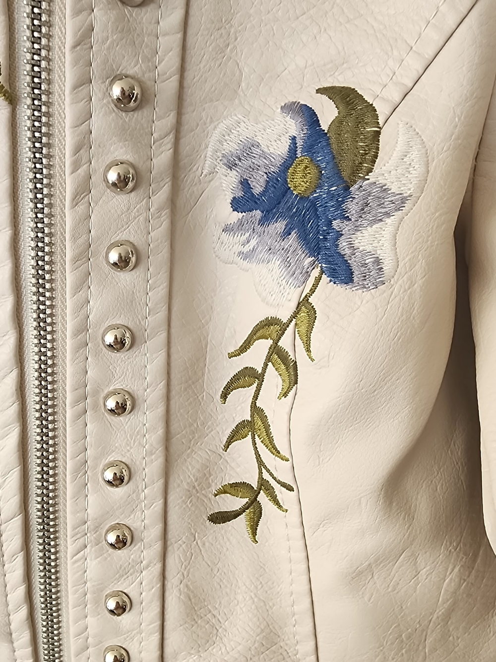Y2K White Faux Leather Floral Embroidered Studded Moto Jacket XL - Picture 7 of 11